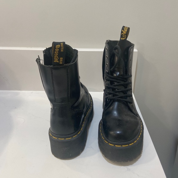 Doc Martins - Picture 3 of 3